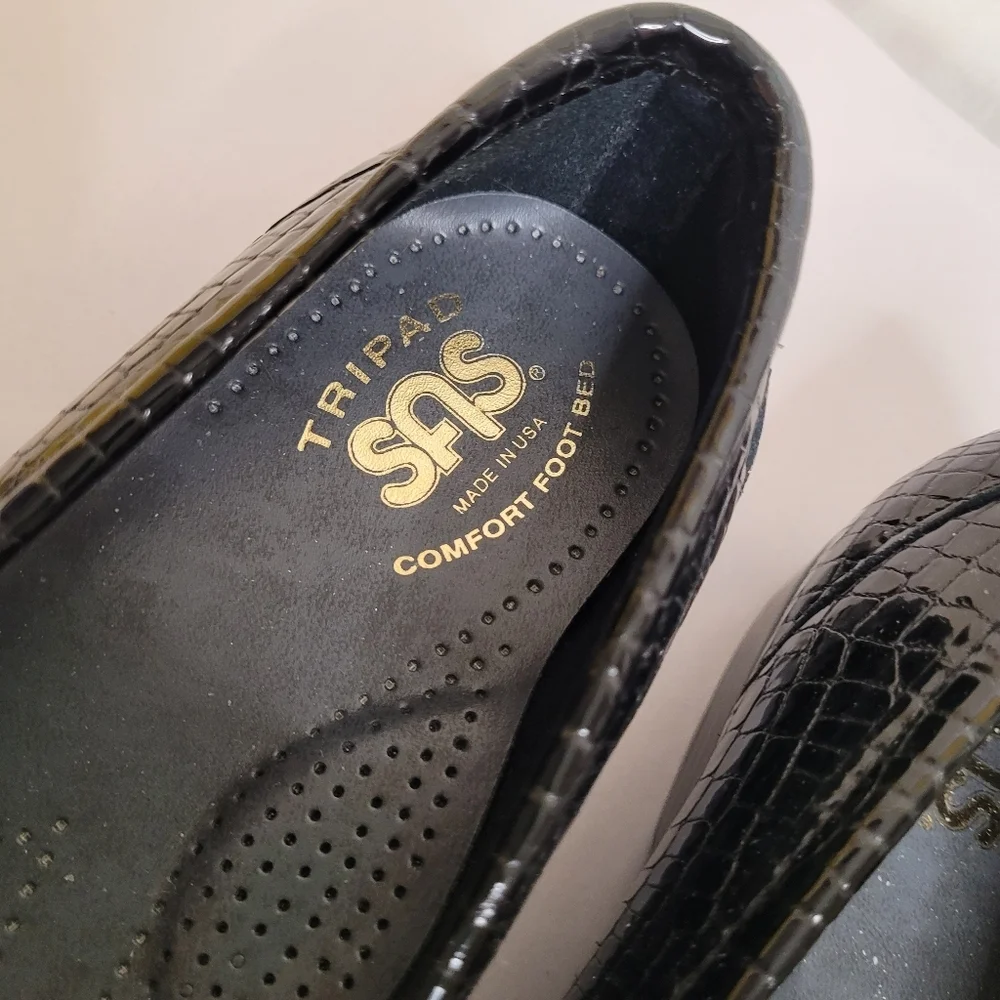 SAS Croc Embossed Black Patent Leather Loafers Size 7.5 Narrow
